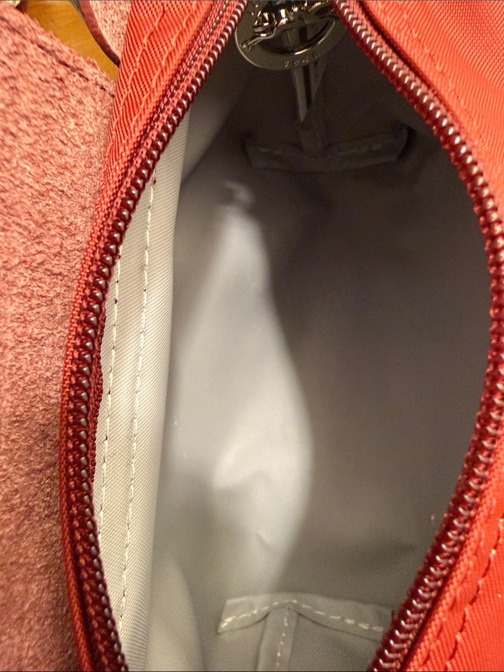 EUC Longchamp Green Mini Pouch in Pomegranate - Picture 10 of 11